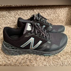 New Balance Womens size 6 sneakers